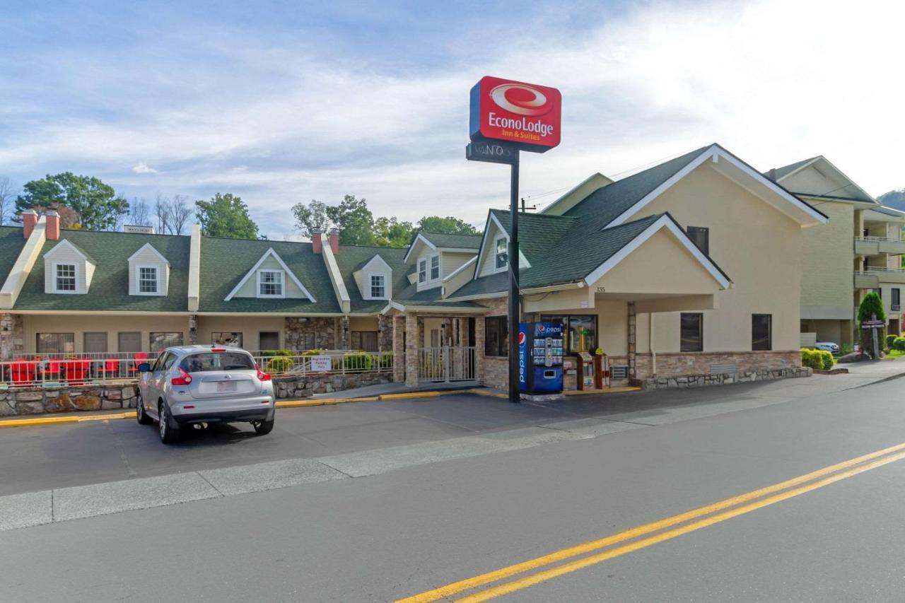Econo Lodge Inn & Suites Gatlinburg At The Convention Center Exterior foto