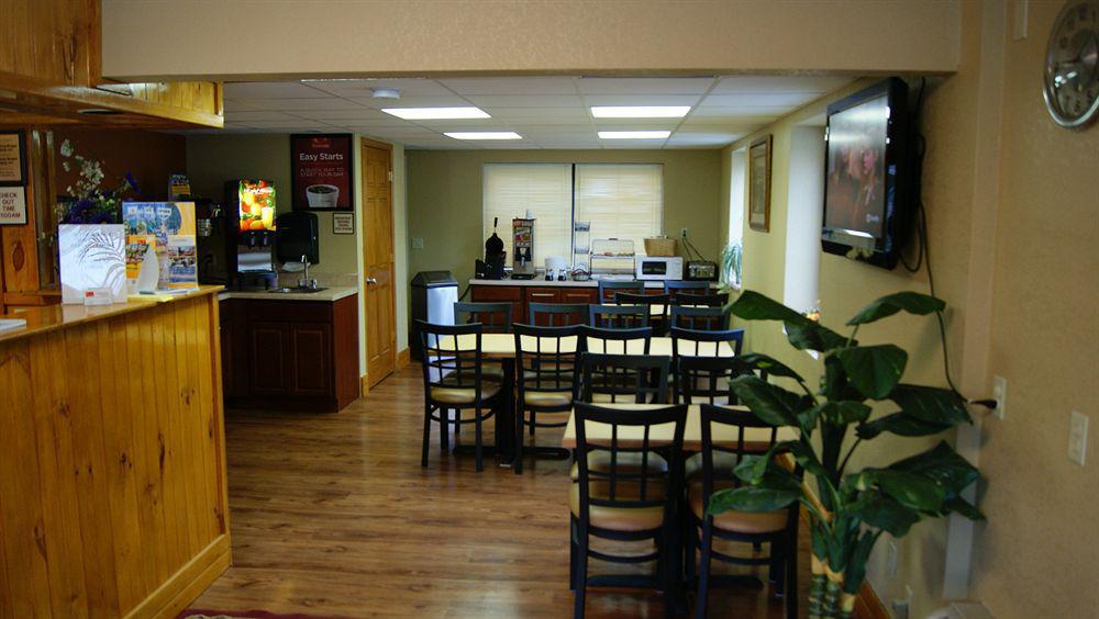 Econo Lodge Inn & Suites Gatlinburg At The Convention Center Exterior foto